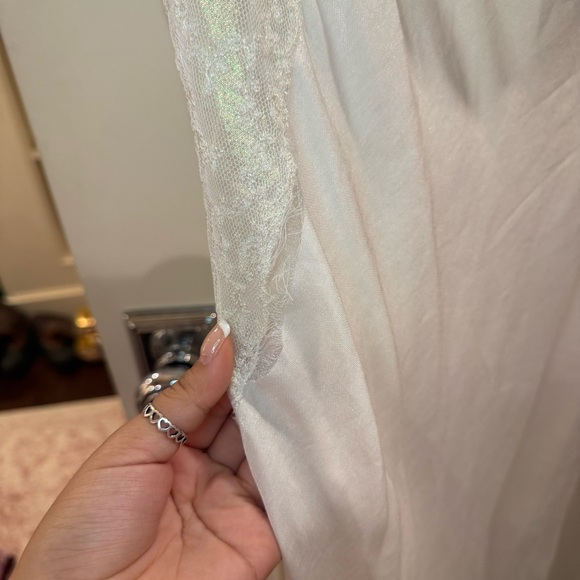 Victoria Secret Gold Label Collection Vintage White Iridescent Slip Dress size M - Picture 4 of 9